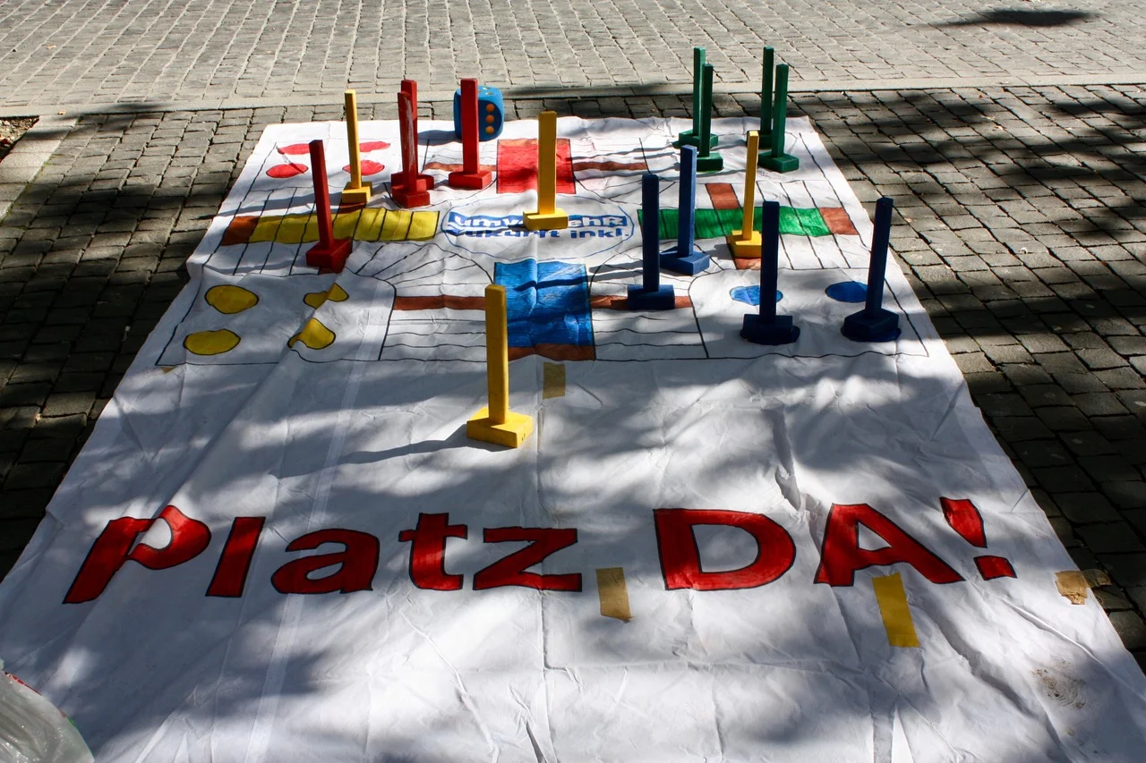 Eile mit Weile statt Parkplatz von umverkehR in Zürich am PARK(ing) Day 2019 Eile mit Weile statt Parkplatz von umverkehR in Zürich am PARK(ing) Day 2019