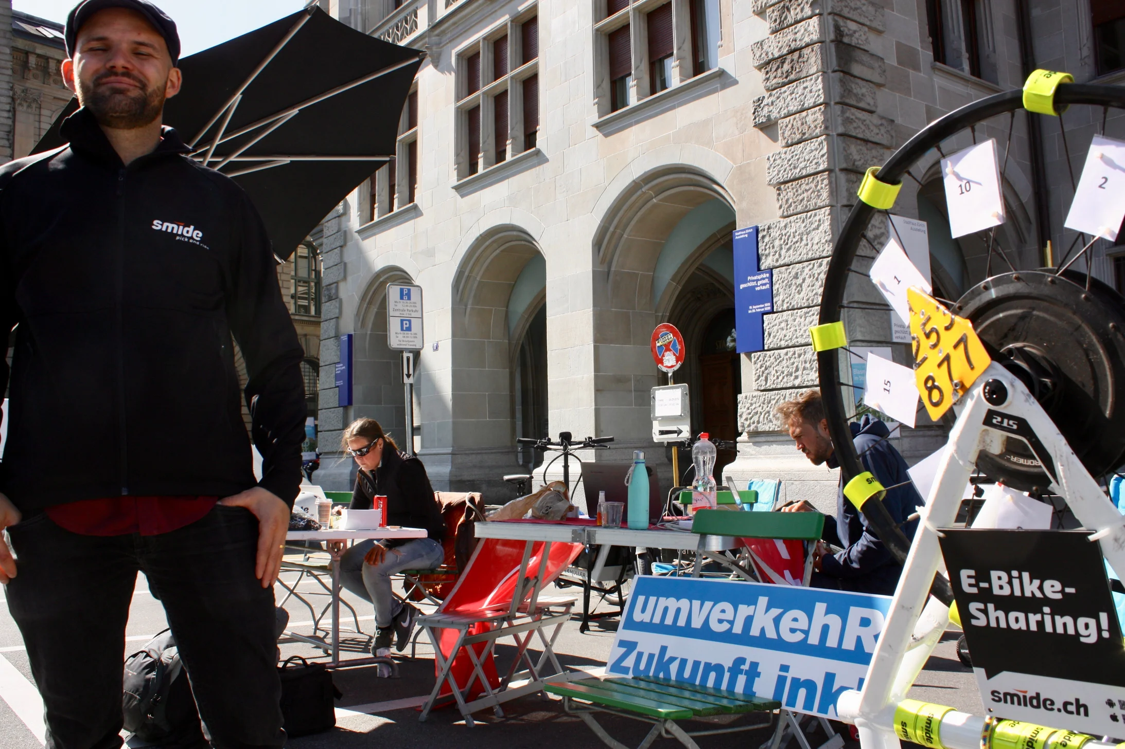 Stromvelo- statt Autoparkplatz von SMIDE in Zürich am PARK(ing) Day 2019 Stromvelo- statt Autoparkplatz von SMIDE in Zürich am PARK(ing) Day 2019