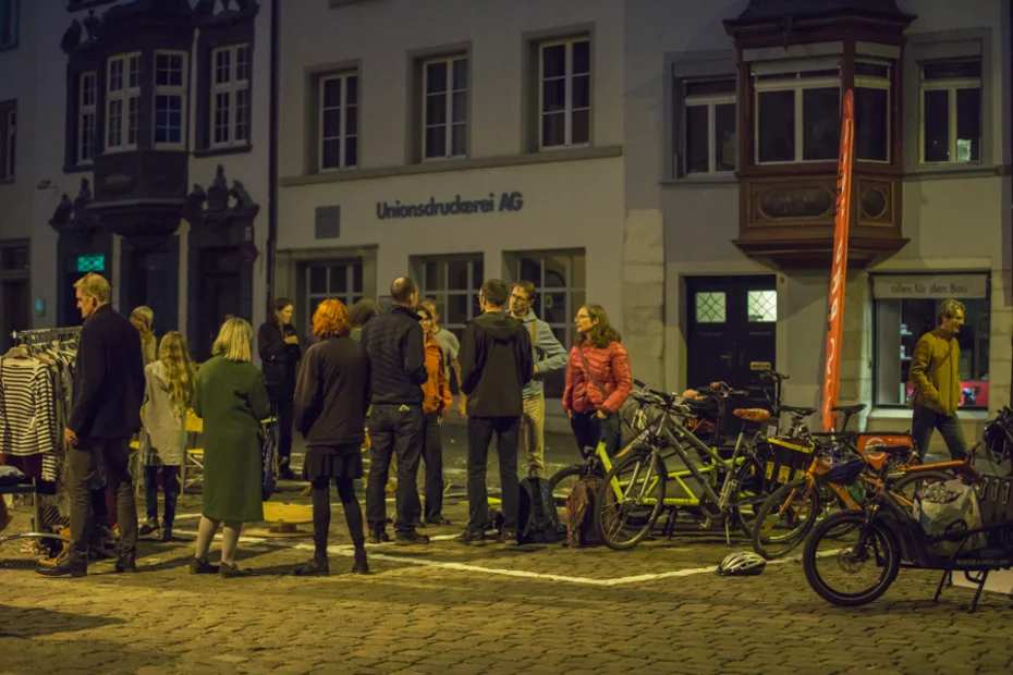 Volksfest statt Parkplätze von verschiedensten OrganisatorInnen in der Innenstadt von Schaffhausen am PARK(ing) Day 2019