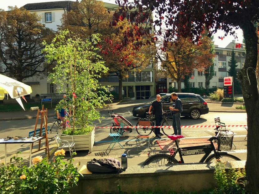  Platz Da statt Mazda! von Alexander und Freunden an der Hegenheimerstrasse am PARK(ing) Day 2020 in Basel