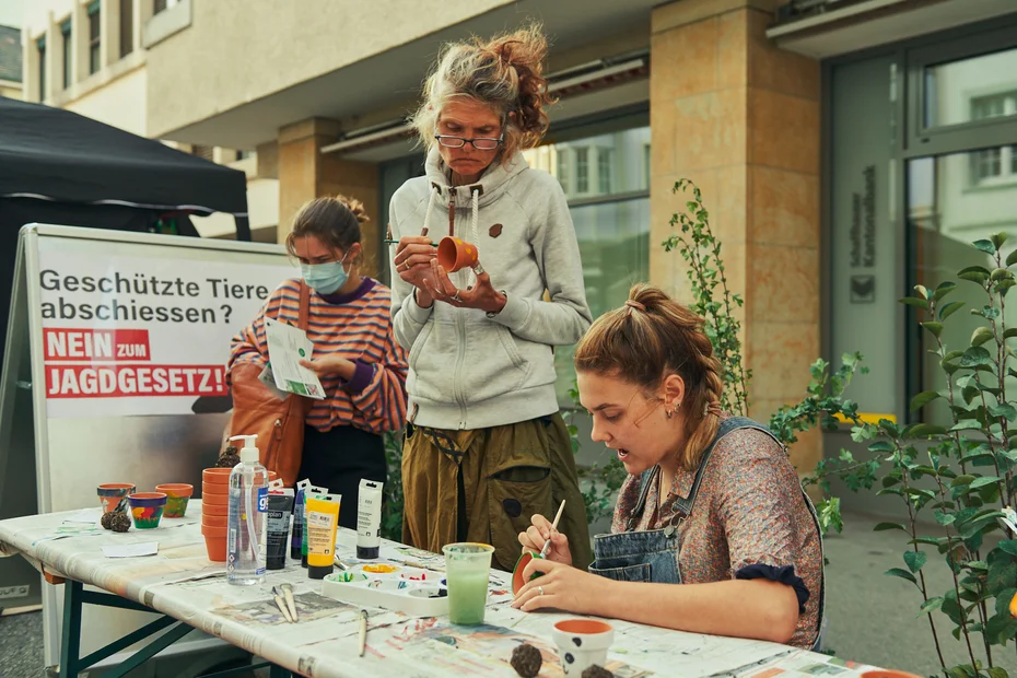 Schaffhausen kunterbunt - vielen verschiedene Aktivitäten und Demo durch die Altstadt mit dem Velo organisiert von AL Schaffhaus