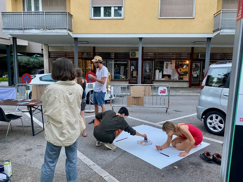 PARK(ing) Day 2021, Ticino. Musik statt Auto auf Parkplatz von Sciopero per il Clima (Klimastreik) und ATA (VCS)