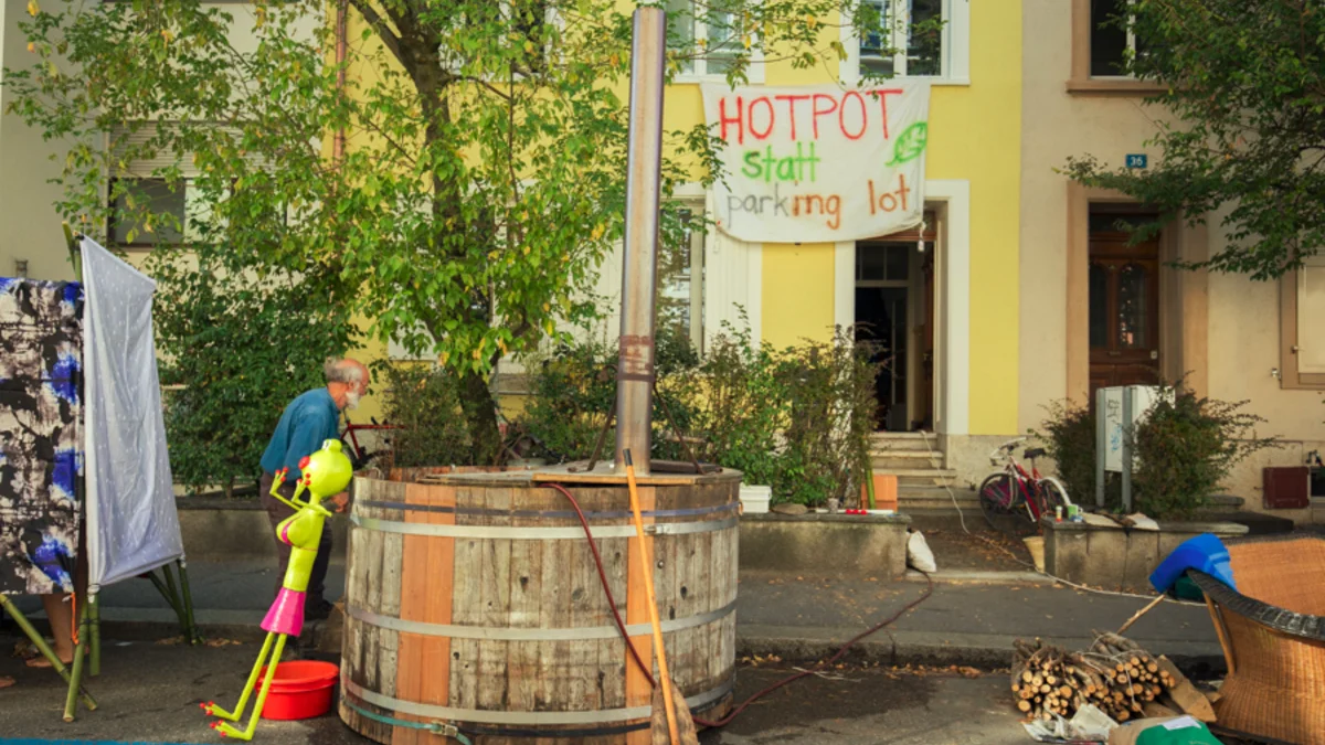 Hot Pot statt statt parking Lot von Frederik und Freunden in Basel  am PARK(ing) Day 2019