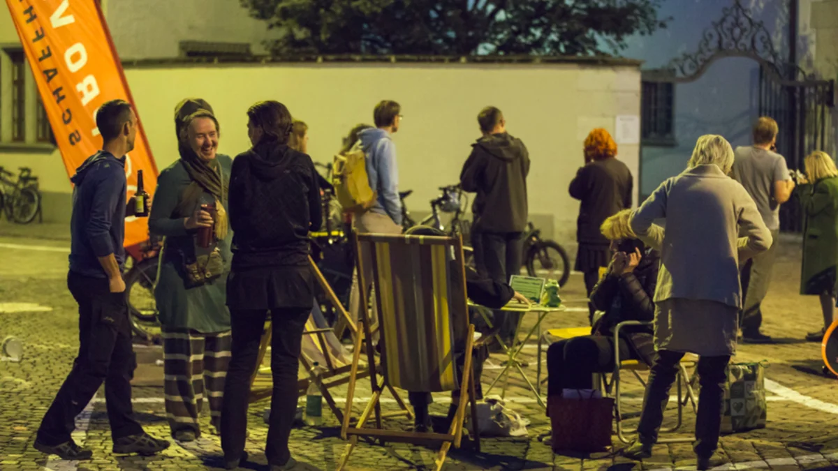 Volksfest statt Parkplätze von verschiedensten OrganisatorInnen in der Innenstadt von Schaffhausen am PARK(ing) Day 2019