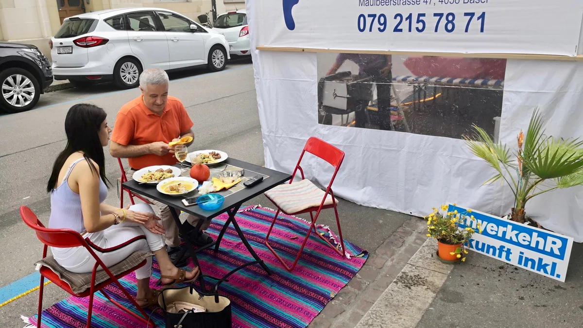 Quartiertreff statt Parkplatz an der Maulbeerstrasse in Basel am PARK(ing) Dy 2018