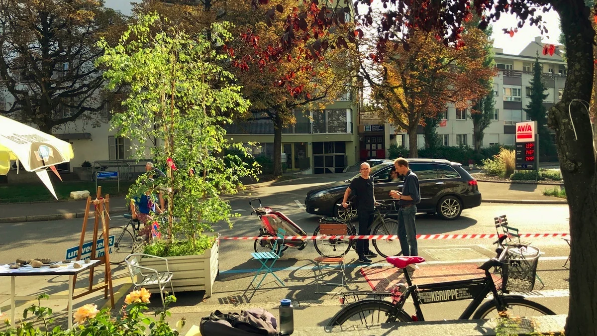  Platz Da statt Mazda! von Alexander und Freunden an der Hegenheimerstrasse am PARK(ing) Day 2020 in Basel