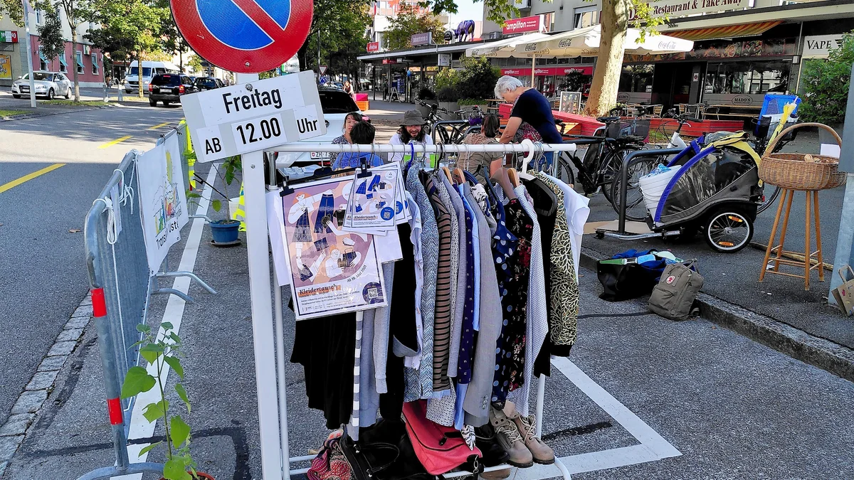 PARK(ing) Day 2021, Uster, Zürichstrasse 7, Flomi statt Parkplatz von Transition Uster