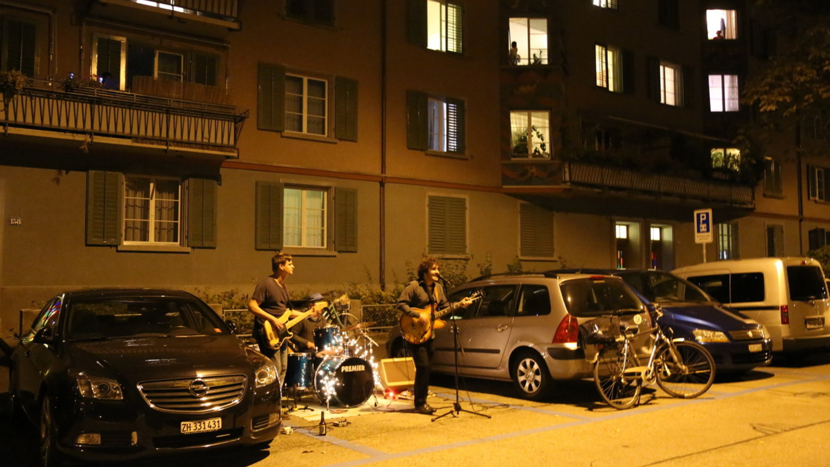 Rock n' Roll statt Parkplatz am PARK(ing) Day 2014 in Zürich