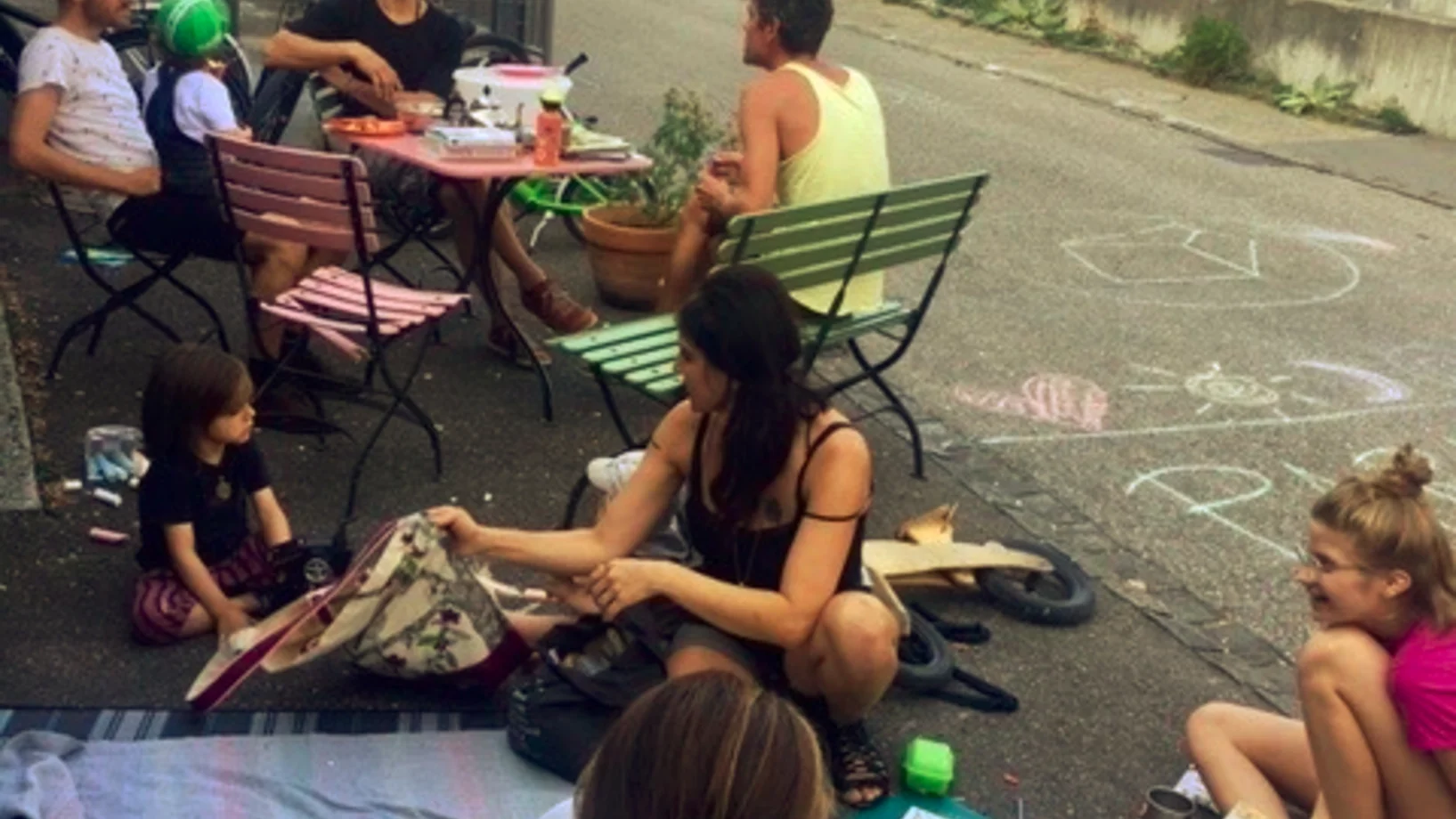 Brot und Spiele statt Parkplatz von Anina und Freunden am PARK(ing) Day 2020 in Rapperswil