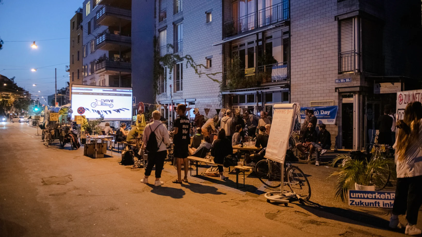  Velokino von Vélorution an der Hohlstrasse 86b am PARK(ing) Day 2020 in Zürich