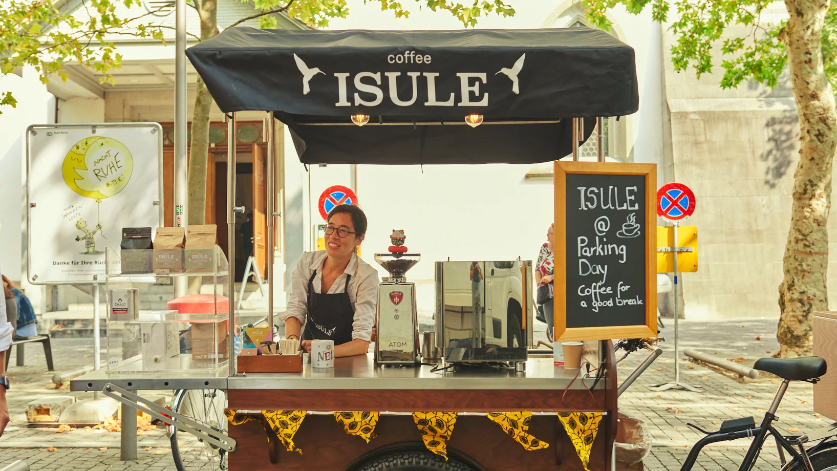 Isule Coffee Bike Kaffeedegustation am Zähringerplatz von Andrew am PARK(ing) Day 2020 in Zürich