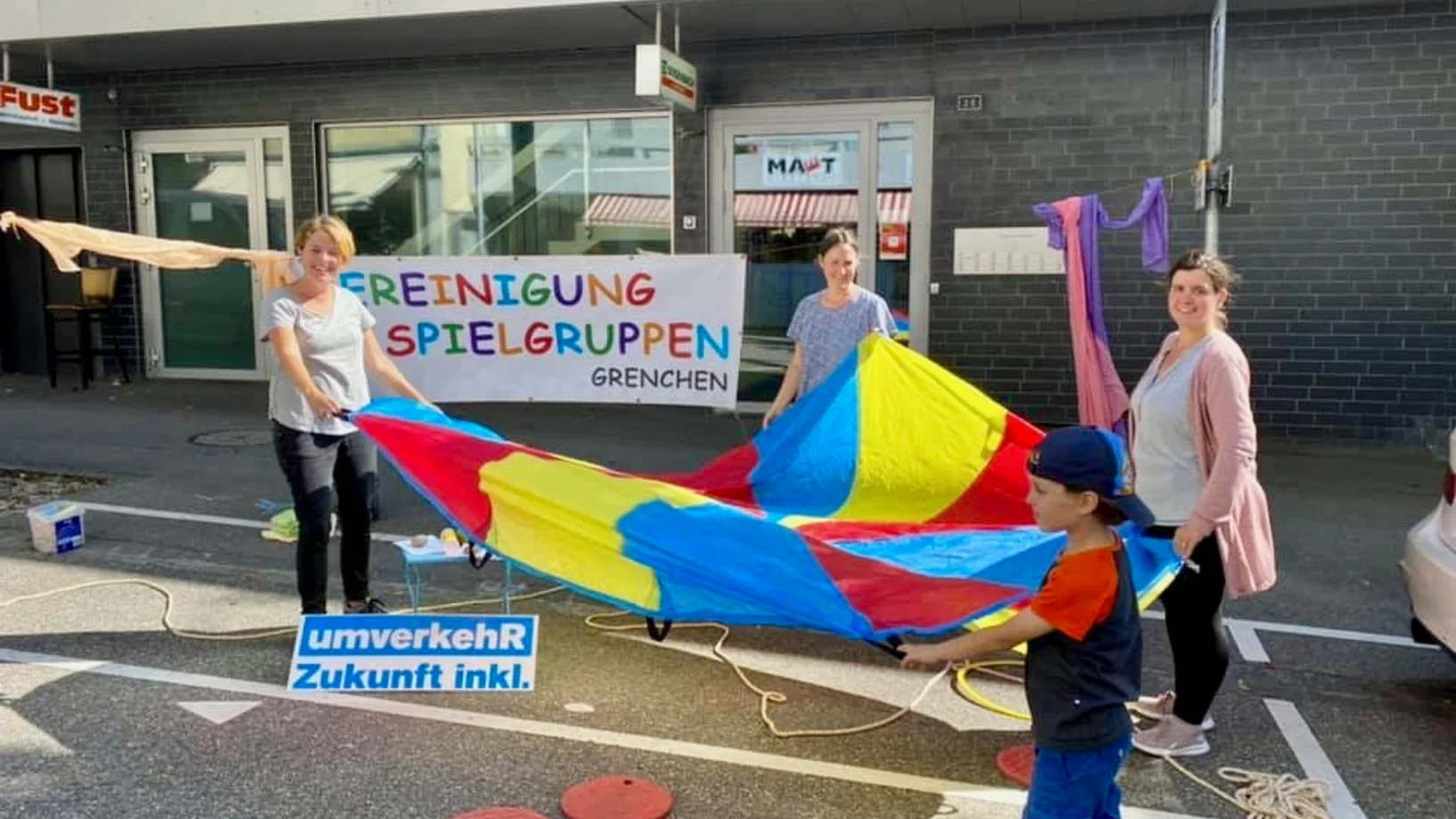 PARK(ing) Day 2021, Grenchen, Rund um den Marktplatz  Wir zeigen mit kreativen Aktionen, wie der öffentliche Raum aufgewertet we