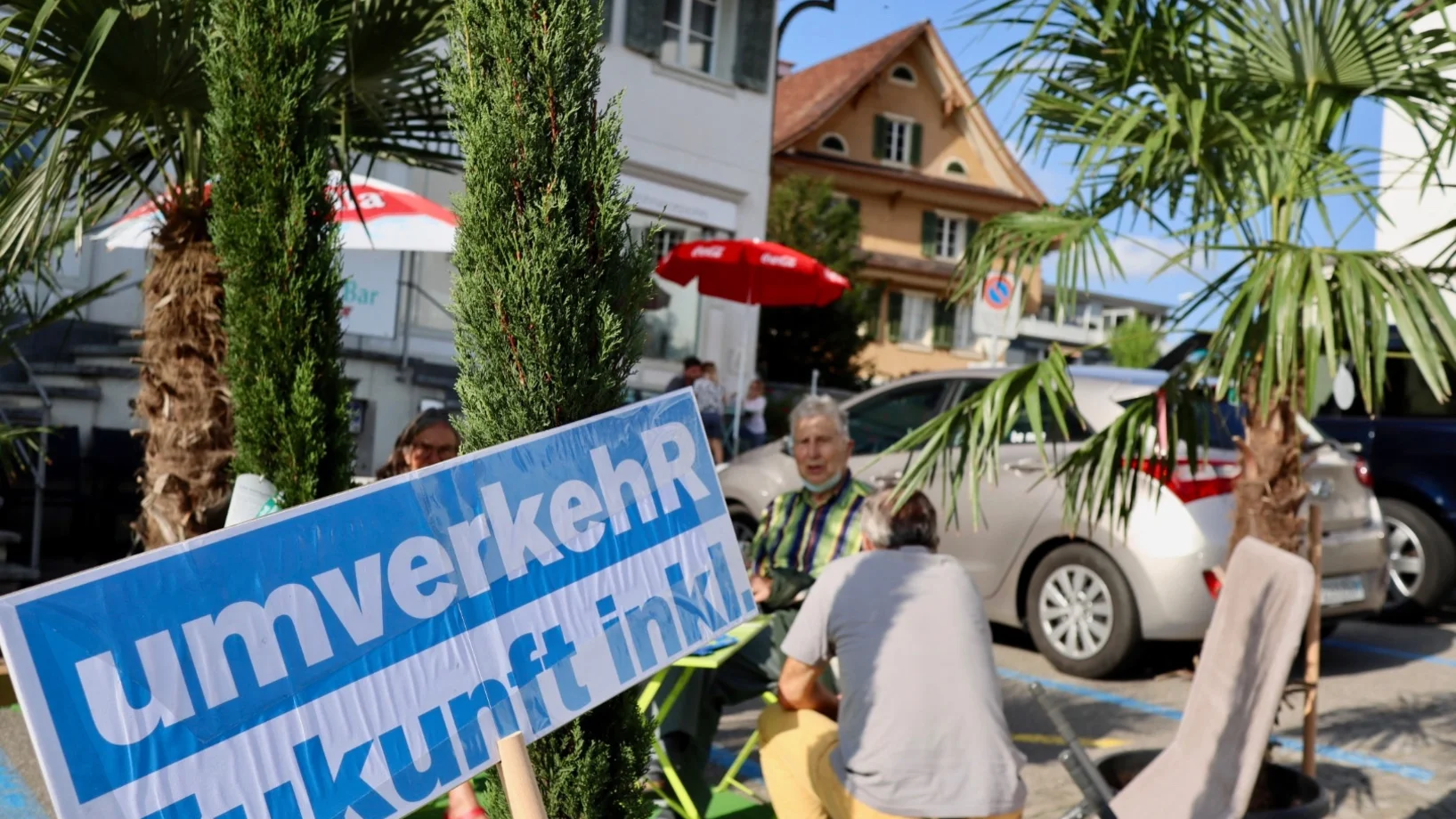 PARK(ing) Day 2021, Hochdorf, Kirchplatz/Gemeindehaus. Mehr Platz für ein attraktives Zentrum mit Barbara vom Verein Aktives Hoc