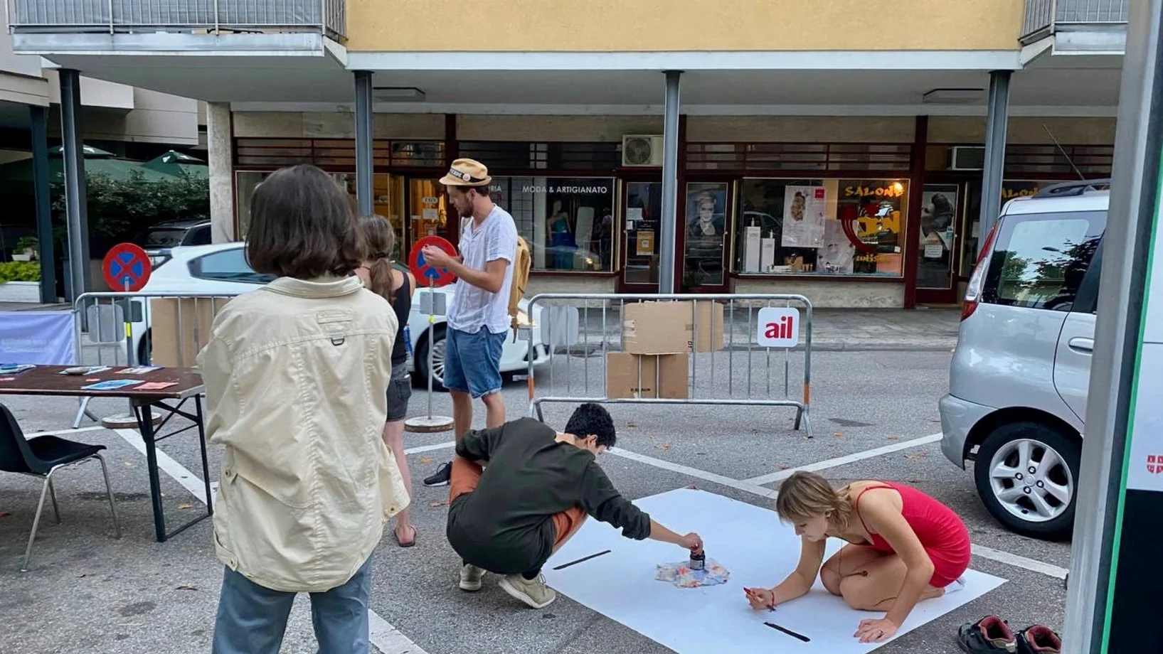 PARK(ing) Day 2021, Ticino. Musik statt Auto auf Parkplatz von Sciopero per il Clima (Klimastreik) und ATA (VCS)