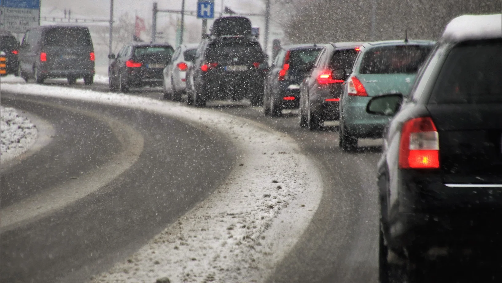 Stau im Schnee