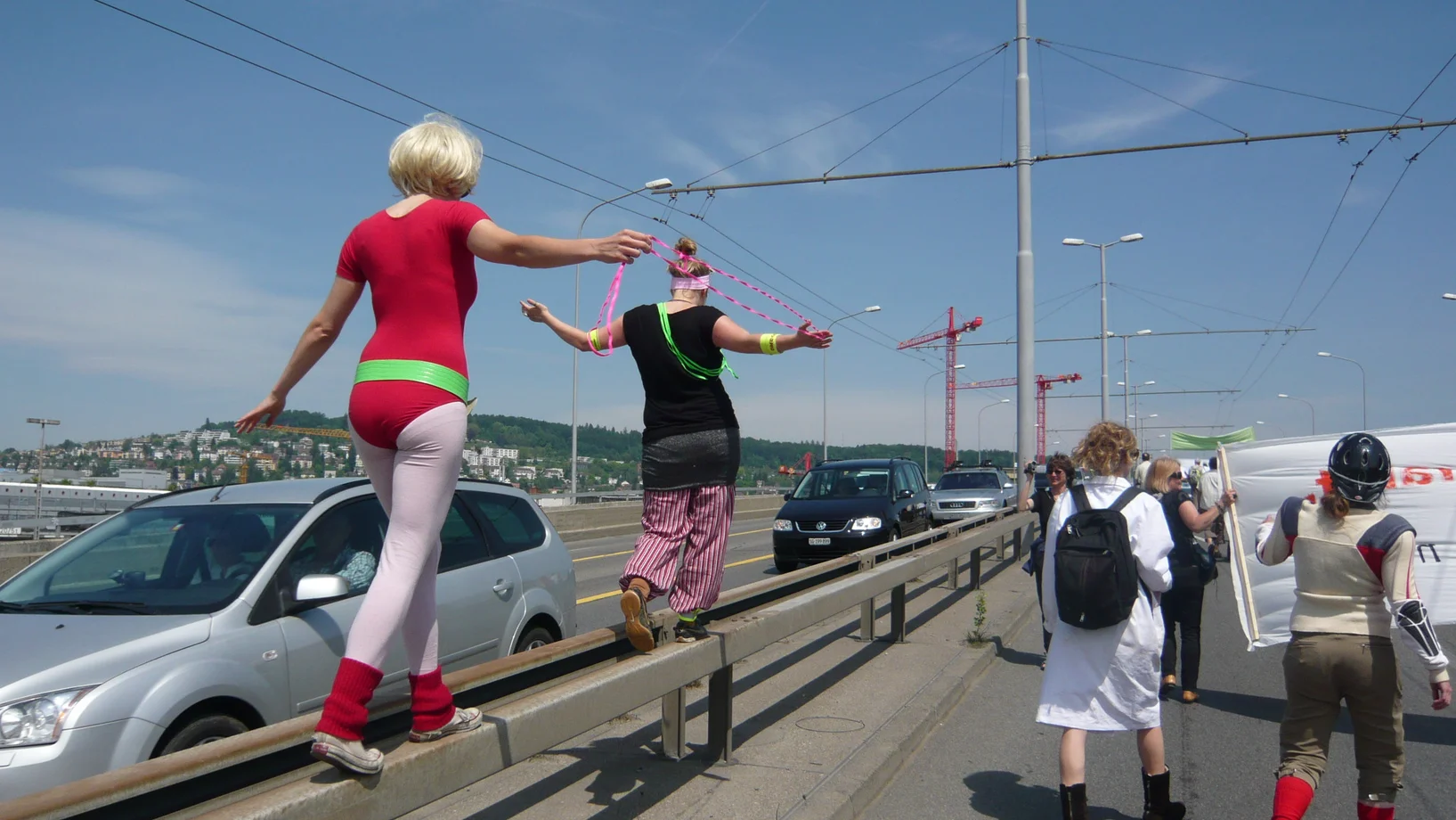Hardbrücke wankt