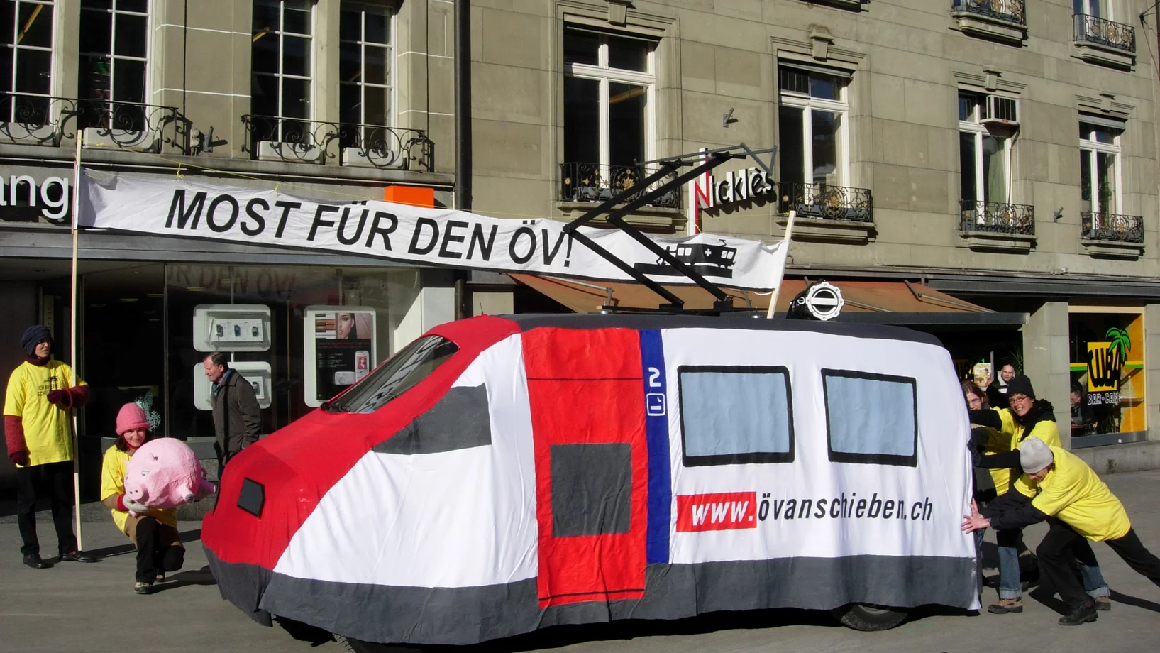 ÖV anschieben