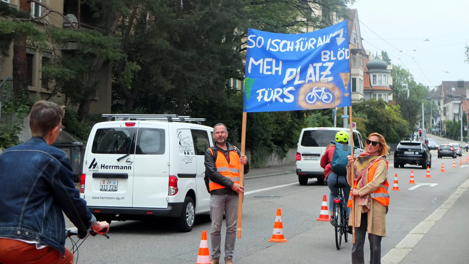 Veloweg Klusplatz